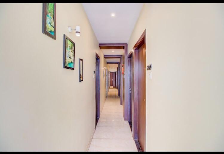 Hotel Emerald Near T2 International Airport Mumbai Eksteriør bilde